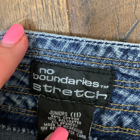 No Boundaries Stretch Bootcut Jeans - Picture 2 of 6